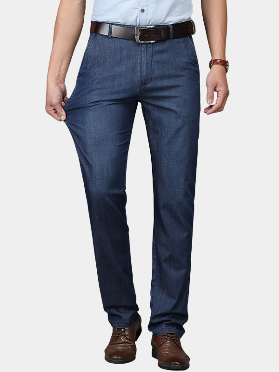 Jean Van Rekbaar Denim Met Een Klassieke Pasvorm Voor Mannen